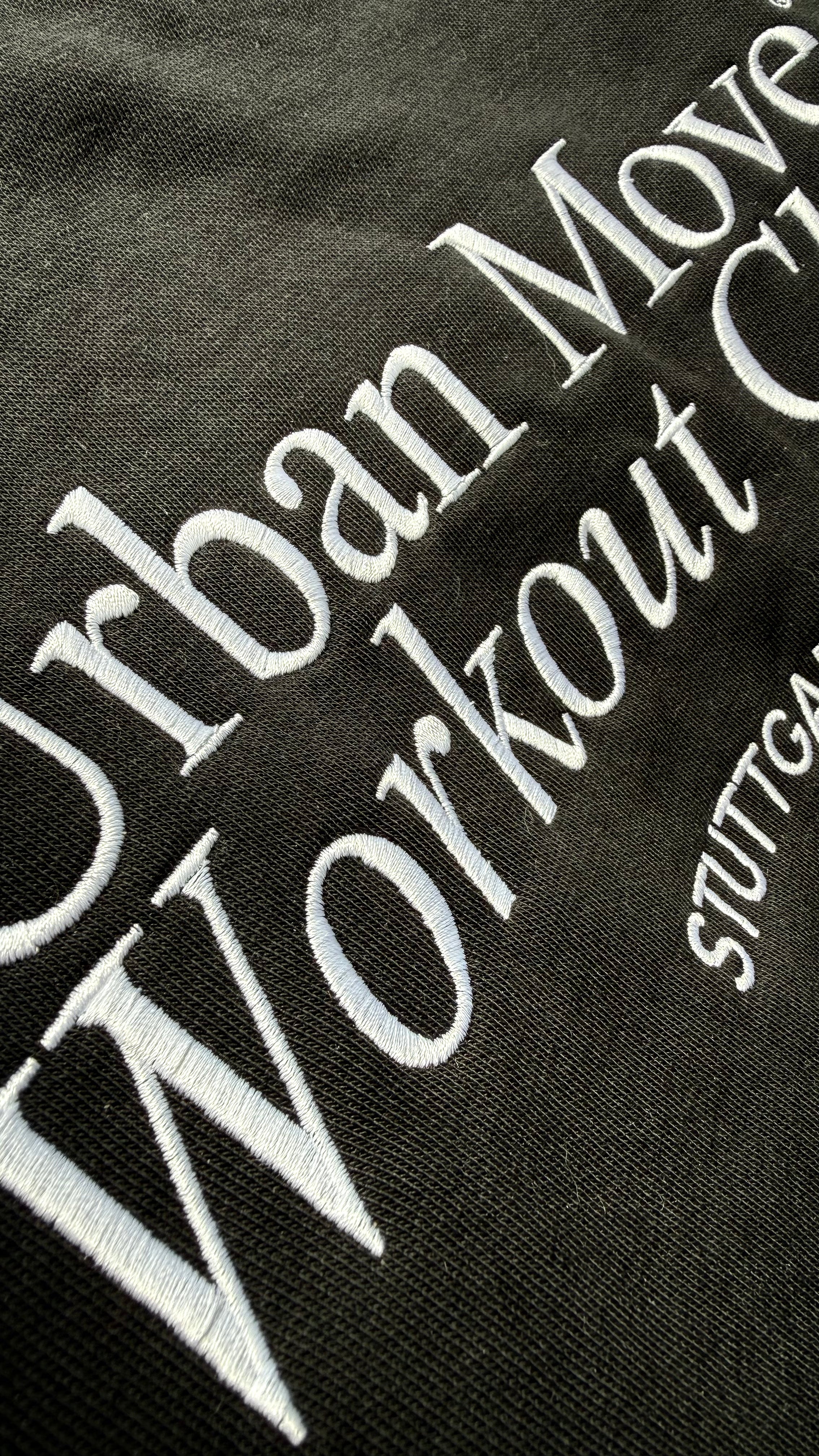 Sweater - Serif | Bestickt